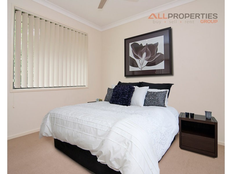 20 Elm Place, Heathwood QLD 4110