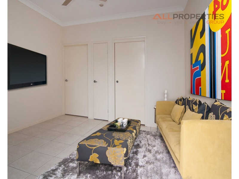 20 Elm Place, Heathwood QLD 4110