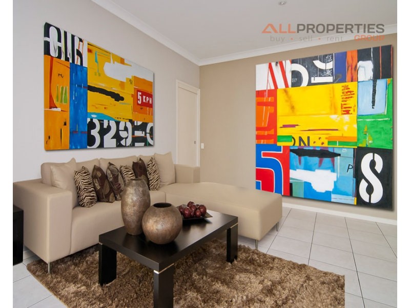 20 Elm Place, Heathwood QLD 4110