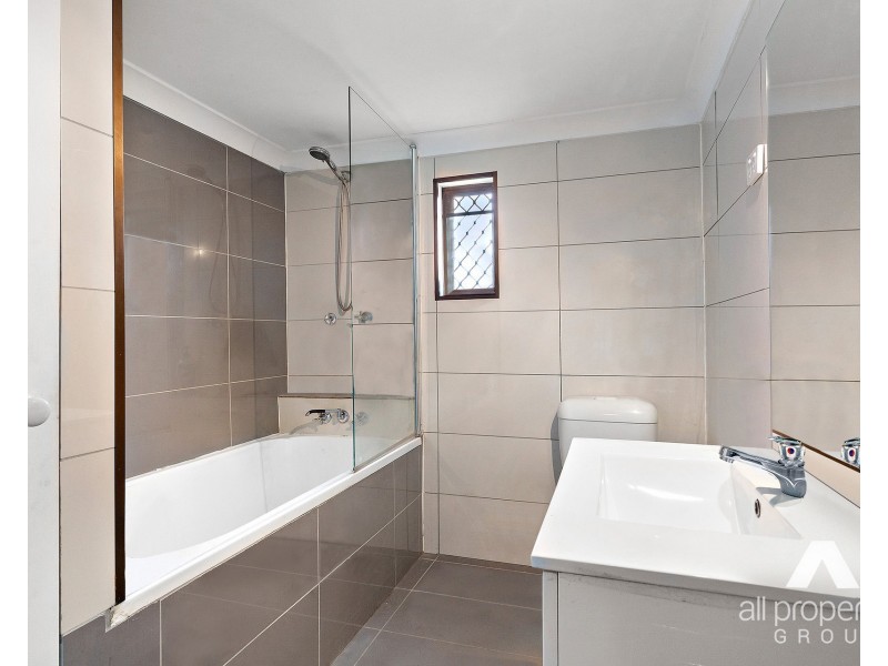 5 Ascot Drive, Loganholme QLD 4129