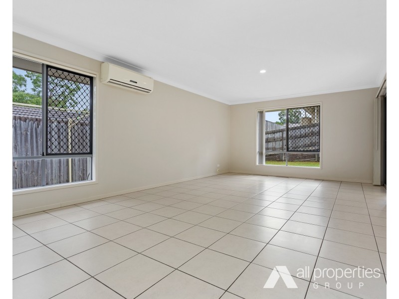 15 Steelwood Street, Heathwood QLD 4110