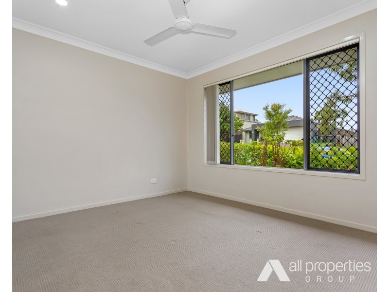 15 Steelwood Street, Heathwood QLD 4110