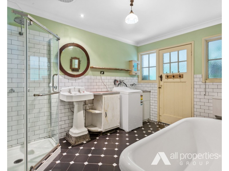 5 Savage Street, Tanah Merah QLD 4128