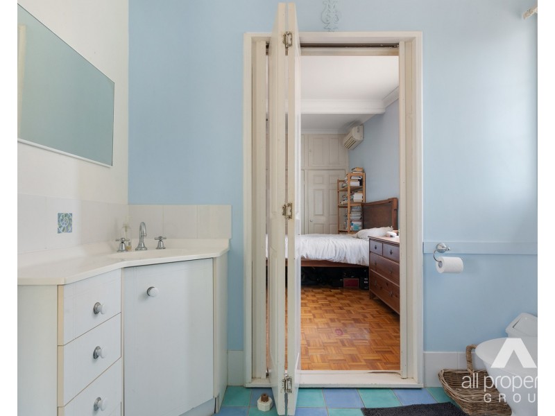 61-63 Passage Street, Cleveland QLD 4163