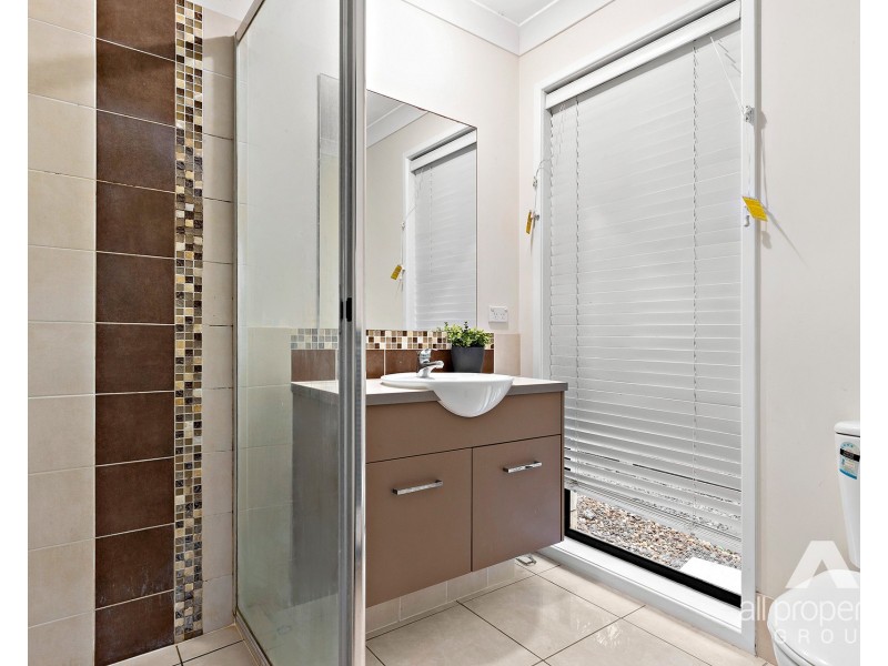 4 Bridgewater Close, Drewvale QLD 4116