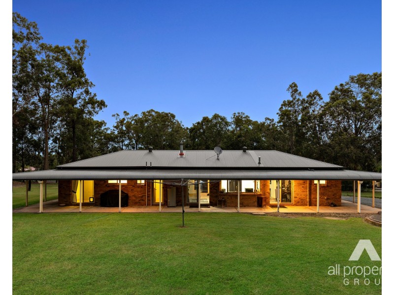 39 Jindabyne Court, Greenbank QLD 4124