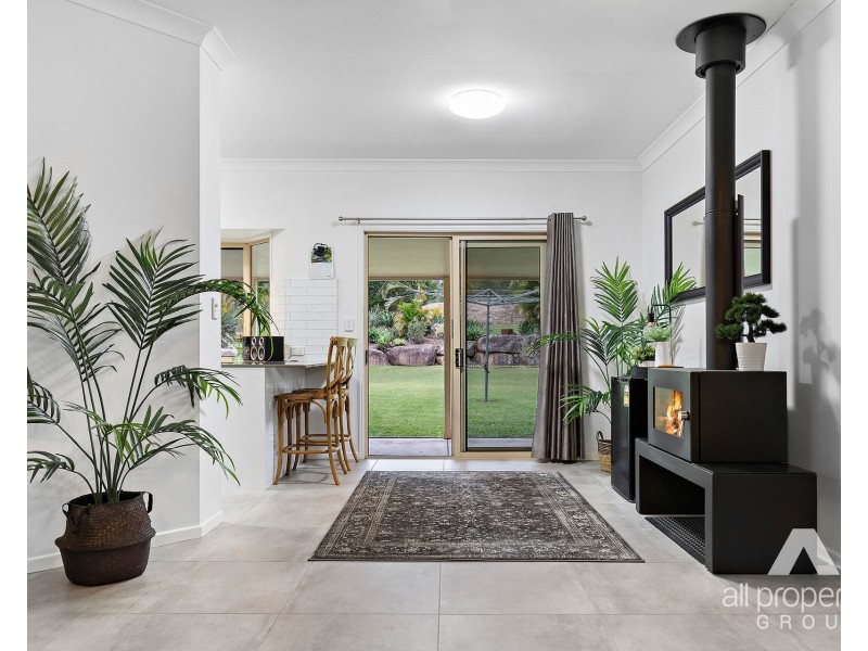 39 Jindabyne Court, Greenbank QLD 4124