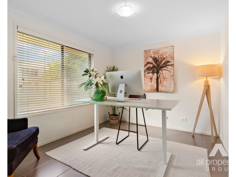 74 Larapinta Circuit, Parkinson QLD 4115