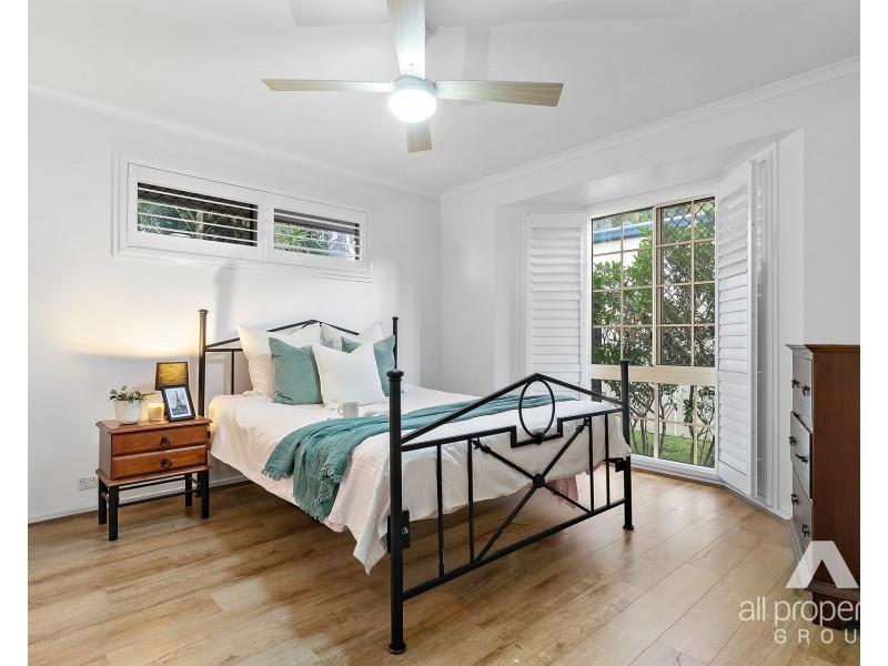 14 Fenwood Close, Boronia Heights QLD 4124