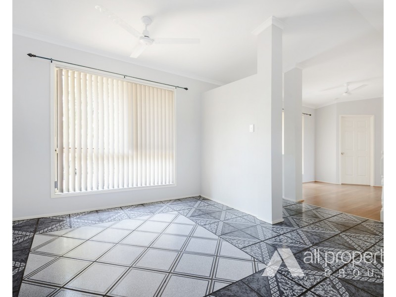 85 Federation Drive, Hillcrest QLD 4118