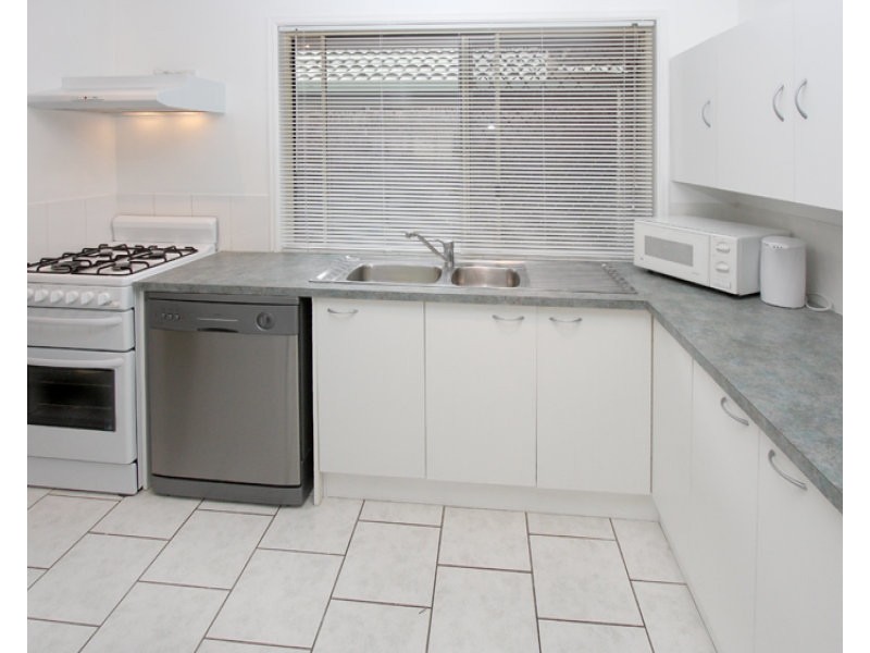 56 Lakeside Crescent, Forest Lake QLD 4078