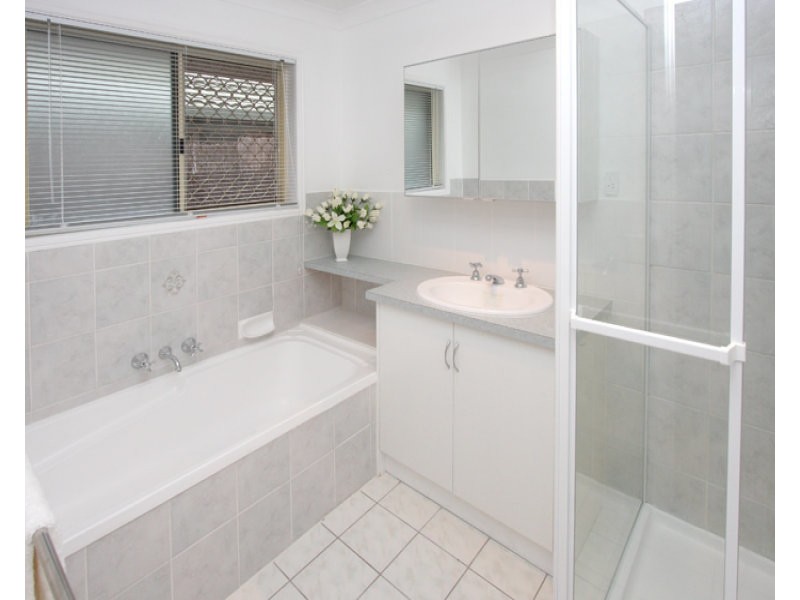 56 Lakeside Crescent, Forest Lake QLD 4078