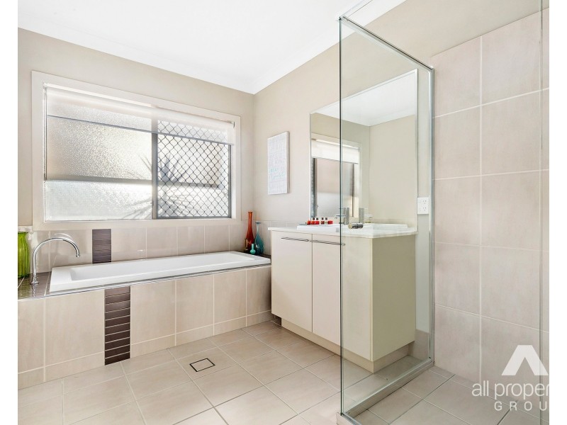 33 Tweeddale Circuit, Drewvale QLD 4116