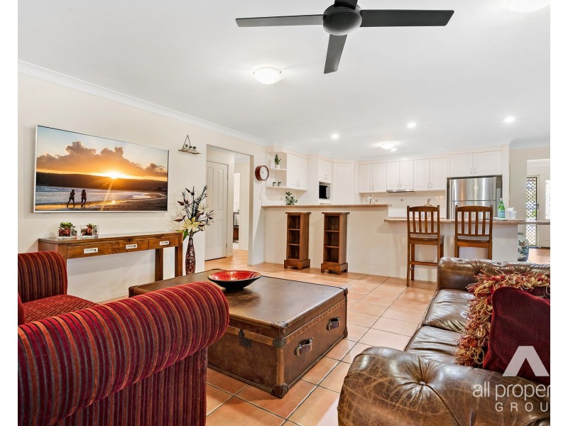 16 Sliprail Place, New Beith QLD 4124