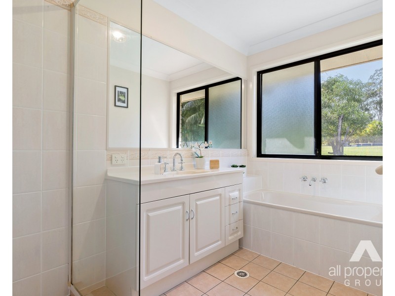 16 Sliprail Place, New Beith QLD 4124