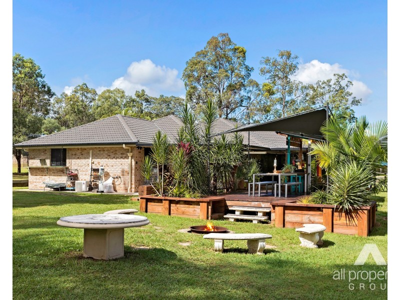 16 Sliprail Place, New Beith QLD 4124