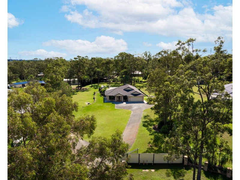 16 Sliprail Place, New Beith QLD 4124