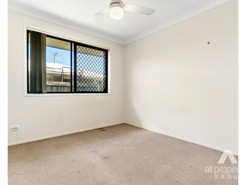 27 Rethan Court, Marsden QLD 4132