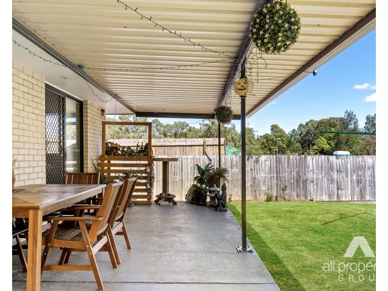 27 Rethan Court, Marsden QLD 4132