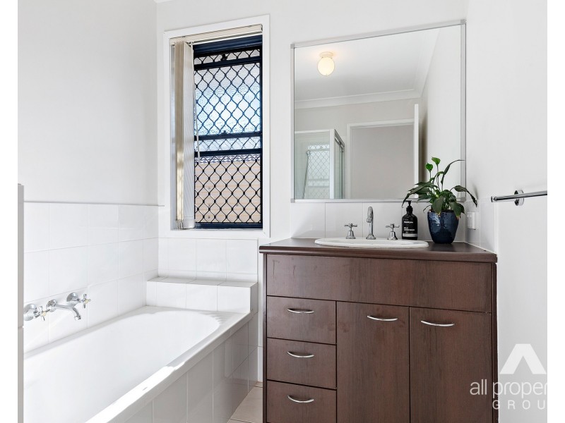 23 Weir Close, Berrinba QLD 4117