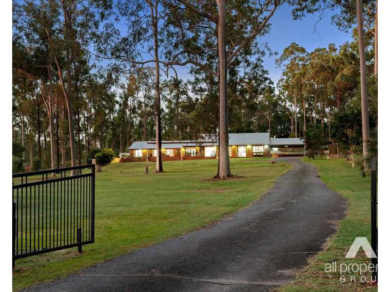 33-37 Jindabyne Court, Greenbank QLD 4124