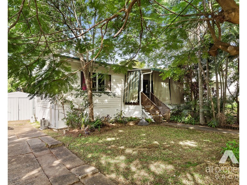 15 Barkala Street, Woodridge QLD 4114