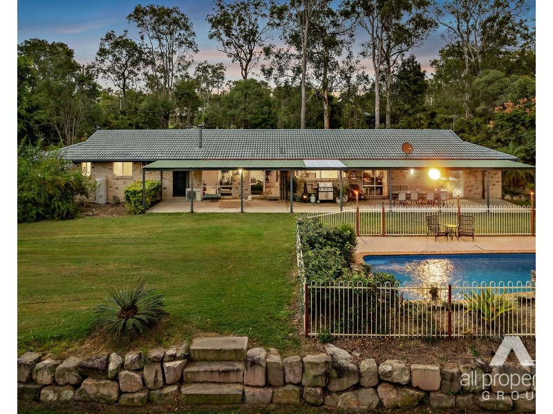 8-14 Highgrove Close, Chambers Flat QLD 4133