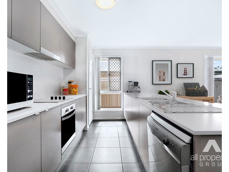 19 Windsor Avenue, Yarrabilba QLD 4207