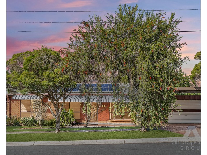 7 Royena Court, Crestmead QLD 4132