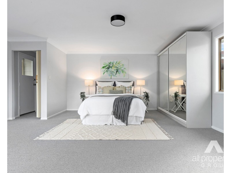 7 Royena Court, Crestmead QLD 4132