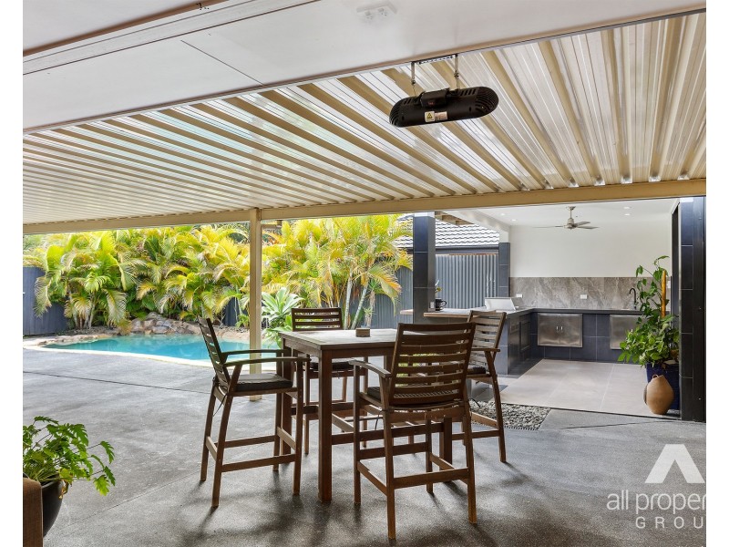 12 Rosswood Court, Helensvale QLD 4212