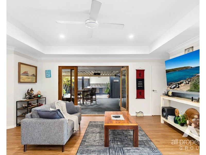 12 Rosswood Court, Helensvale QLD 4212