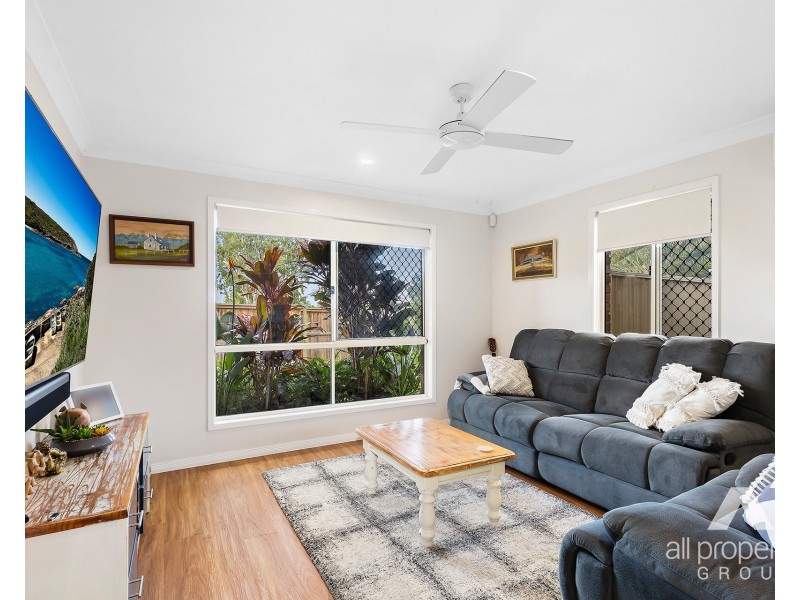 12 Rosswood Court, Helensvale QLD 4212