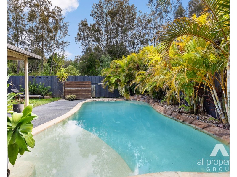 12 Rosswood Court, Helensvale QLD 4212