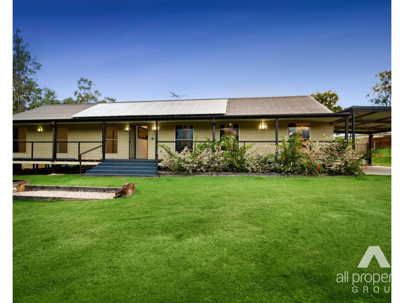 33-35 Bradley Court, Greenbank QLD 4124