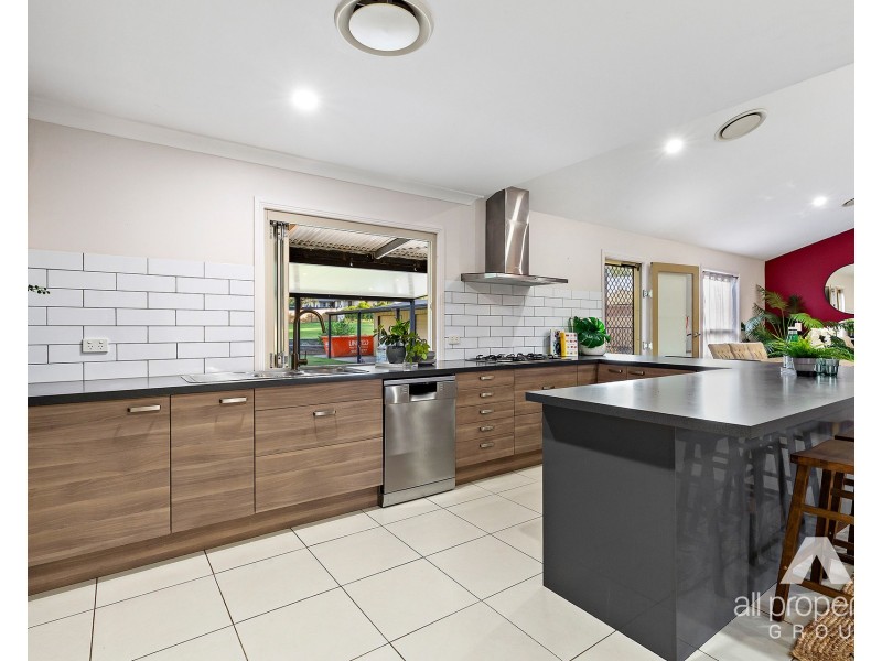33-35 Bradley Court, Greenbank QLD 4124