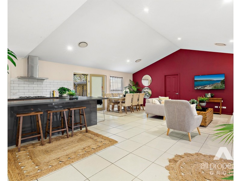 33-35 Bradley Court, Greenbank QLD 4124