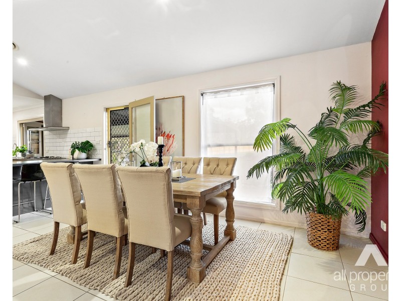 33-35 Bradley Court, Greenbank QLD 4124