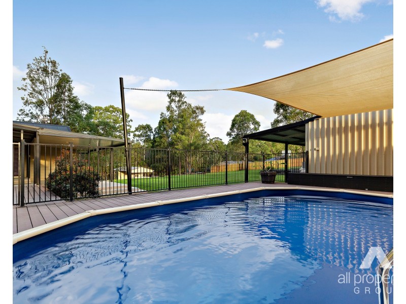 33-35 Bradley Court, Greenbank QLD 4124