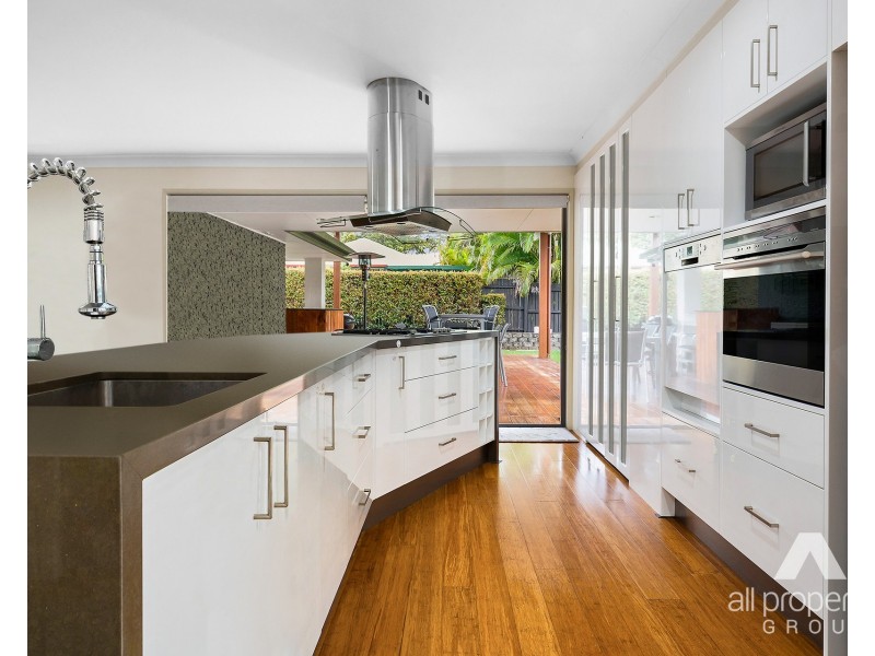 6 Cunningham Place, Forest Lake QLD 4078