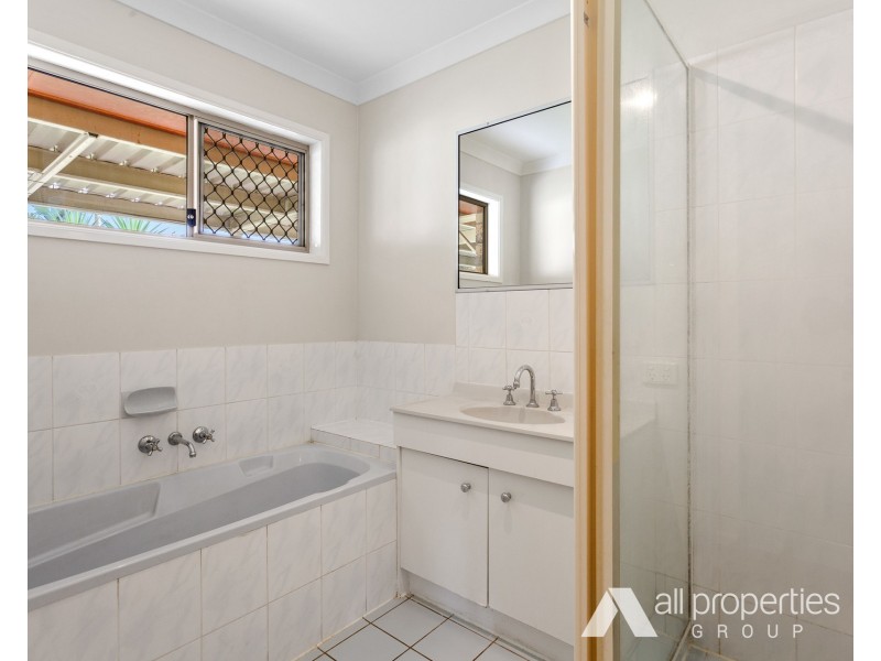 4 Brabham Street, Crestmead QLD 4132