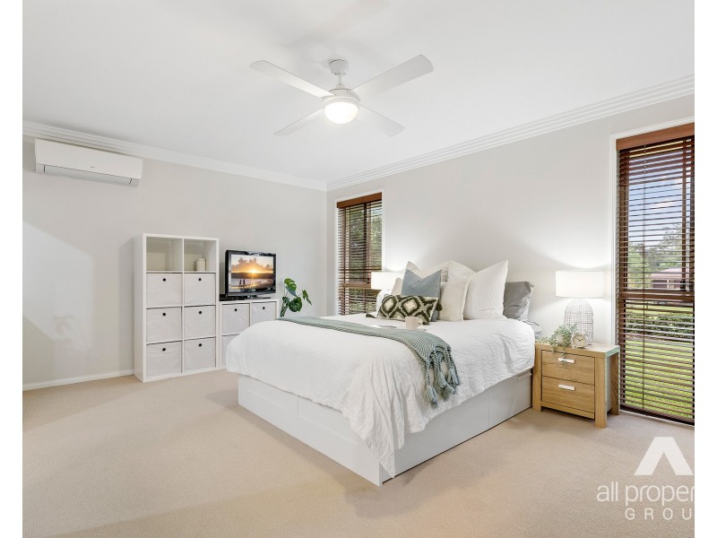 9-13 Barrine Court, Park Ridge South QLD 4125