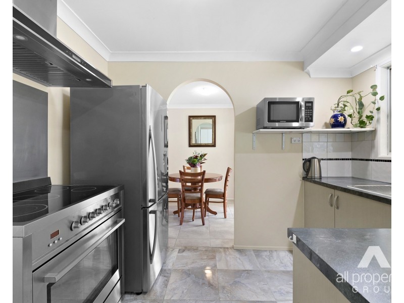 92 Waratah Drive, Crestmead QLD 4132