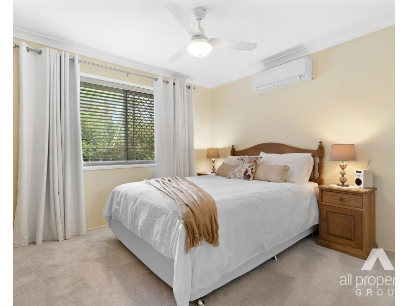 92 Waratah Drive, Crestmead QLD 4132