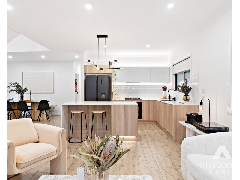 832 Waterworks Road, The Gap QLD 4061