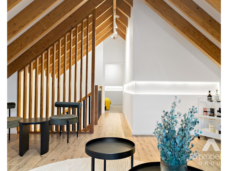 832 Waterworks Road, The Gap QLD 4061