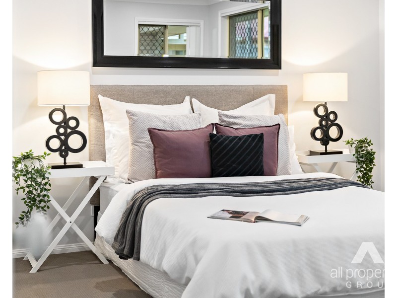 8 Rosefinch Street, Upper Coomera QLD 4209