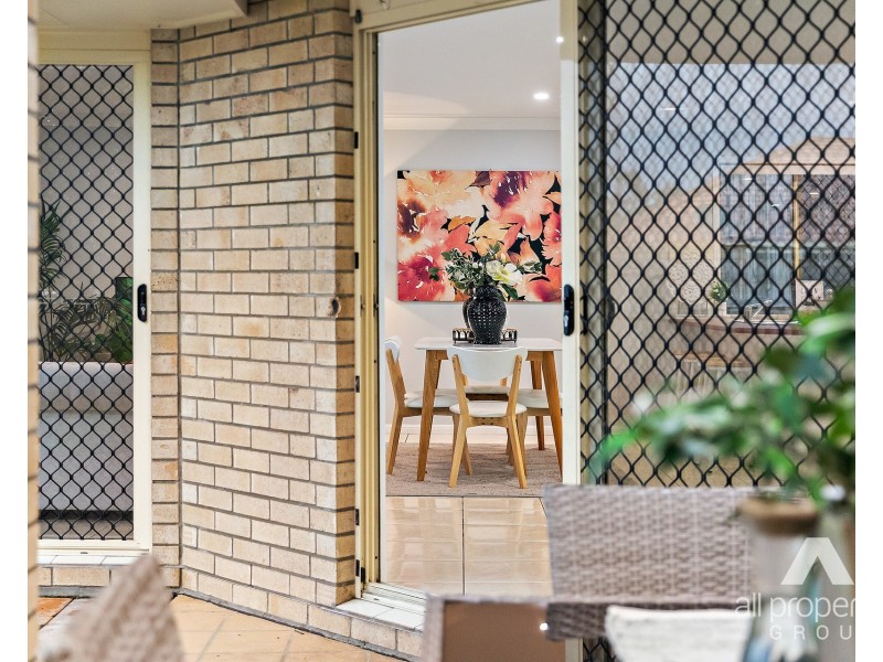 8 Rosefinch Street, Upper Coomera QLD 4209