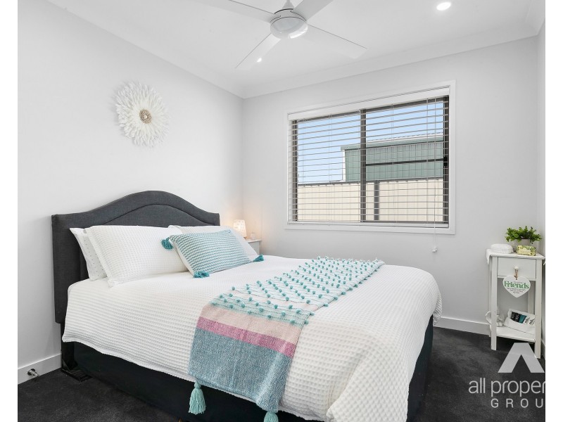 15 Mahonia Court, Crestmead QLD 4132