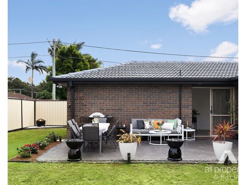 15 Mahonia Court, Crestmead QLD 4132